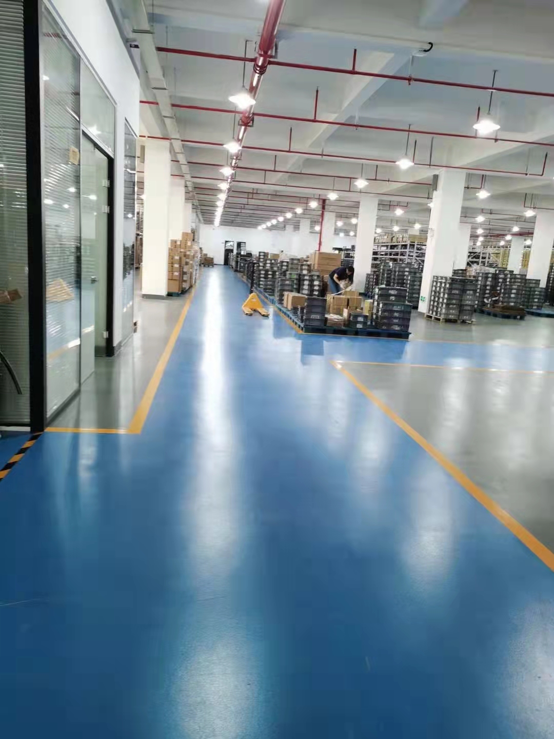 无溶剂聚氨酯超耐磨